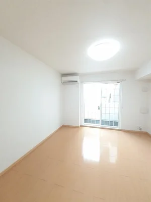 広島県のマンスリーマンション・ウィークリーマンション「グランデ　パラッツオⅡ 103・洋室(No.1231823)」メイン画像