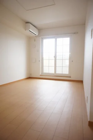 のマンスリーマンション・ウィークリーマンション「レフィナード 205・洋室(No.1232042)」メイン画像