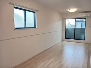 のマンスリーマンション・ウィークリーマンション「レジデンス新田木崎　Ｂ 203・洋室(No.1232132)」メイン画像