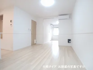 江南市のマンスリーマンション・ウィークリーマンション「アルファード 202・洋室(No.1232409)」メイン画像