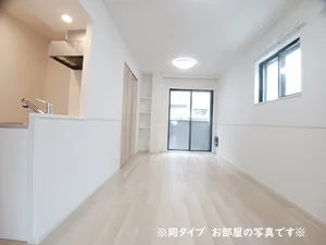 江南市のマンスリーマンション・ウィークリーマンション「アルファード 101・洋室(No.1232413)」メイン画像