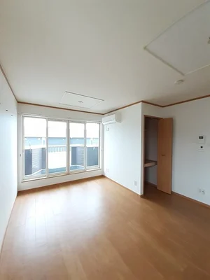 のマンスリーマンション・ウィークリーマンション「シャン　ド　ルミエール 205・洋室(No.1232438)」メイン画像