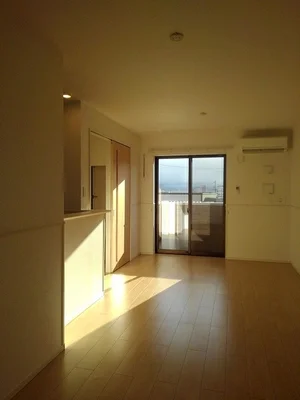 のマンスリーマンション・ウィークリーマンション「グレイスフル　Ⅲ 101・洋室(No.1232557)」メイン画像