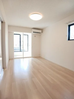 のマンスリーマンション・ウィークリーマンション「ファミリアメゾン　Ⅲ 105・洋室(No.1232586)」メイン画像