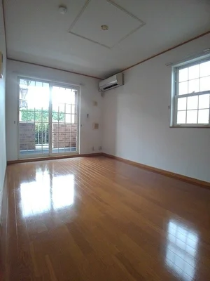 のマンスリーマンション・ウィークリーマンション「サニー・ガーデン 101・洋室(No.1232598)」メイン画像