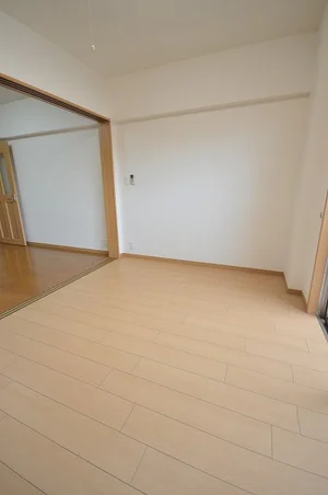 のマンスリーマンション・ウィークリーマンション「ネオ筥松 703・洋室(No.1232616)」メイン画像