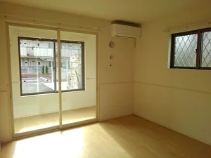 のマンスリーマンション・ウィークリーマンション「ファミールリュウガミ 101・洋室(No.1232852)」メイン画像