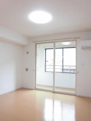 のマンスリーマンション・ウィークリーマンション「ラッフィナート・ドゥーエ 202・洋室(No.1233207)」メイン画像