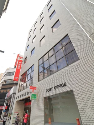 胡町郵便局まで徒歩３分　郵便窓口　平日：09:00～18:00　土日祝：取扱無　貯金窓口　平日：09:00～16:00　土日祝：取扱無　ATM：平日：07:00～23:00　土：09:00～21:00　日祝：09:00～19:00　保険窓口　平日：09:00～16:00　土日祝：取扱無　＊短縮営業の可能性があります。予めご確認ください