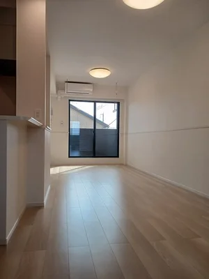 のマンスリーマンション・ウィークリーマンション「クリスタルガーデン　ウエスト 202・洋室(No.1233760)」メイン画像