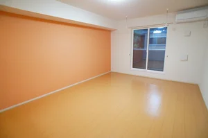 のマンスリーマンション・ウィークリーマンション「カーサ　デ　フローレ 202・洋室(No.1233788)」メイン画像