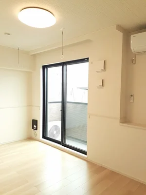 のマンスリーマンション・ウィークリーマンション「アンソレイエ 101・洋室(No.1233888)」メイン画像