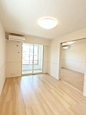 のマンスリーマンション・ウィークリーマンション「リヴァーサ　Ｂ 101・洋室(No.1234290)」メイン画像