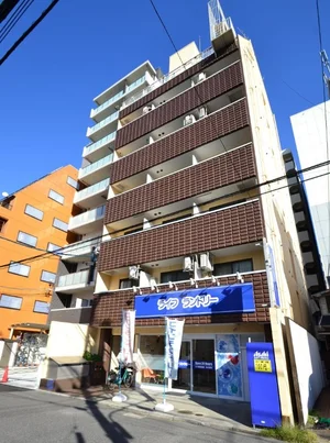 デザインクロスでお洒落な空間(^^♪家具家電付きで入居されたその日から自宅のようにくつろいでいただける空間となっております。