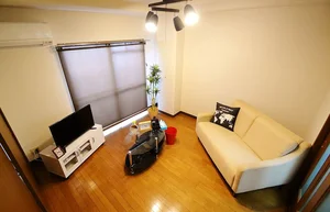 岡山･倉敷ウィークリーマンションではお客様に安心してご利用していただくために、リーズナブルな価格設定をしております！家具家電・調理器具までご用意しておりますので、お荷物はカバン一つに収まっちゃいますね☆また、敷金･礼金・仲介手数料などの初期費用も無料で提供させて頂いております♪