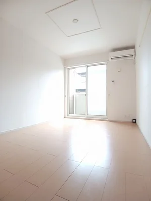 のマンスリーマンション・ウィークリーマンション「フロイデ　ＫＡＮＡＧＥＮ　Ⅱ 103・洋室(No.1234423)」メイン画像