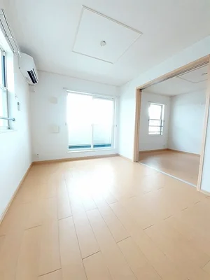 のマンスリーマンション・ウィークリーマンション「トレヴィスタ・坊所Ⅱ 203・洋室(No.1234464)」メイン画像