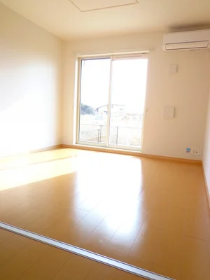 のマンスリーマンション・ウィークリーマンション「グレイス　Ｖｉｌｌａ　Ⅱ 102・洋室(No.1234518)」メイン画像