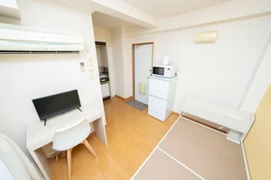 のマンスリーマンション・ウィークリーマンション「通勤・通学にも便利な立地！家具家電付き 303・家具家電付きアパート(No.1234542)」メイン画像