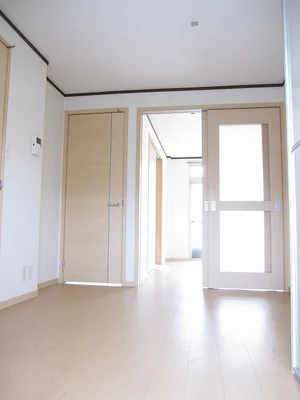 のマンスリーマンション・ウィークリーマンション「メゾン鶴見Ｂ 202・洋室(No.1235052)」メイン画像