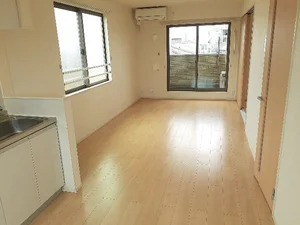 のマンスリーマンション・ウィークリーマンション「Ｅ　ＳＴＡＧＥ　Ⅲ 301・洋室(No.1235090)」メイン画像