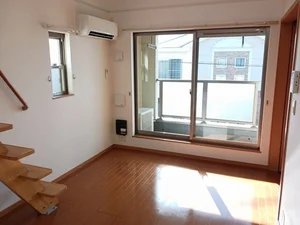 のマンスリーマンション・ウィークリーマンション「シュティル　ブリーゼ 201・洋室(No.1235109)」メイン画像