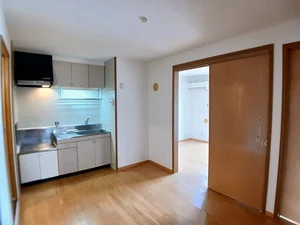 のマンスリーマンション・ウィークリーマンション「プレミ－ル加茂Ａ 203・洋室(No.1235194)」メイン画像