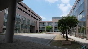 福山市立大学まで車で６分