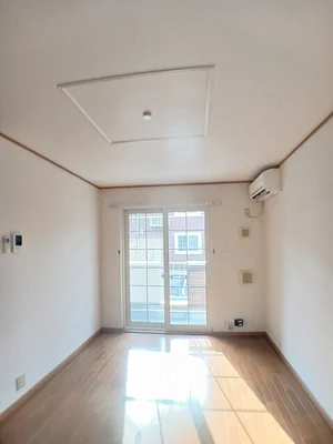 のマンスリーマンション・ウィークリーマンション「ピュール　ジャンＣ 101・洋室(No.1235435)」メイン画像