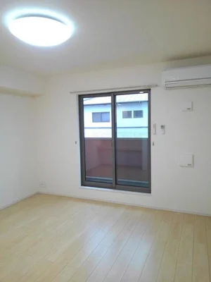 坂出市のマンスリーマンション・ウィークリーマンション「ヴァンベール　西大浜 203・洋室(No.1235556)」メイン画像