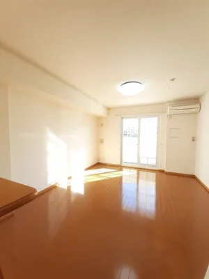 のマンスリーマンション・ウィークリーマンション「ヴェル　ドゥーラ　Ⅱ 102・洋室(No.1235597)」メイン画像