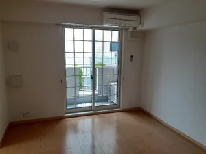 のマンスリーマンション・ウィークリーマンション「ラルジュツカサ　プロシャン 103・洋室(No.1235648)」メイン画像