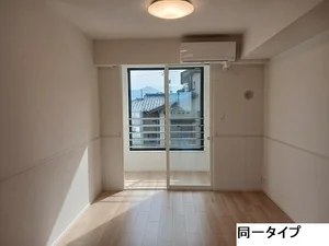 のマンスリーマンション・ウィークリーマンション「エムズ　グリューエン 204・洋室(No.1235962)」メイン画像