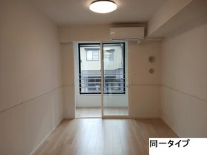 のマンスリーマンション・ウィークリーマンション「エムズ　グリューエン 203・洋室(No.1235963)」メイン画像