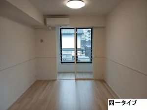 のマンスリーマンション・ウィークリーマンション「エムズ　グリューエン 104・洋室(No.1235966)」メイン画像