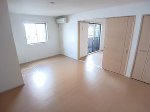 のマンスリーマンション・ウィークリーマンション「ファミールキンダⅡ 101・洋室(No.1236015)」メイン画像