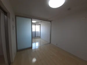 のマンスリーマンション・ウィークリーマンション「レジデンス松井山手 408・洋室(No.1236017)」メイン画像