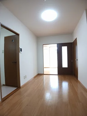 のマンスリーマンション・ウィークリーマンション「サンリバー２１ 106・洋室(No.1236040)」メイン画像