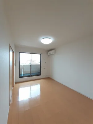 のマンスリーマンション・ウィークリーマンション「リバーサイド 203・洋室(No.1236053)」メイン画像