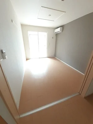 のマンスリーマンション・ウィークリーマンション「サン・ボヌール　ヤナイ　Ａ 103・洋室(No.1236095)」メイン画像