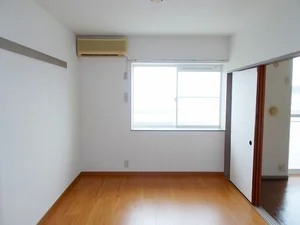 のマンスリーマンション・ウィークリーマンション「ヴィラ松前台Ａ 202・洋室(No.1236162)」メイン画像