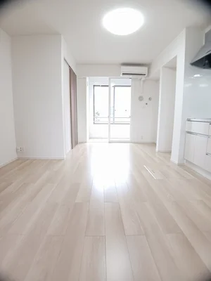 のマンスリーマンション・ウィークリーマンション「メゾン　サンフラワー　Ｂ 103・洋室(No.1236337)」メイン画像