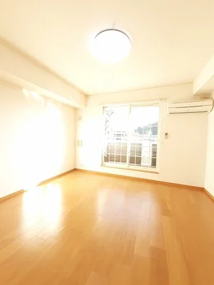 広島県のマンスリーマンション・ウィークリーマンション「ヴァルト　フォルネＡ 202・洋室(No.1236362)」メイン画像