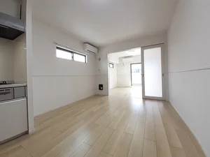 のマンスリーマンション・ウィークリーマンション「カルム　ジャルダン 201・洋室(No.1236408)」メイン画像