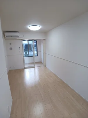 のマンスリーマンション・ウィークリーマンション「Ｍ・ｆｌｏｗｅｒ　Ⅰ 102・洋室(No.1236457)」メイン画像