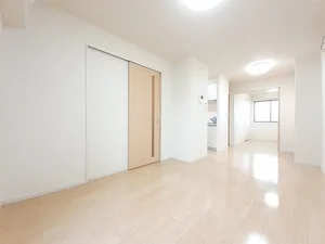 のマンスリーマンション・ウィークリーマンション「クレメント　ヴィラ　Ⅱ 102・LDK(No.1236643)」メイン画像