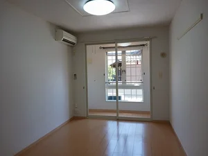 のマンスリーマンション・ウィークリーマンション「サン・ビレッジ・西方　Ⅱ 103・洋室(No.1236799)」メイン画像