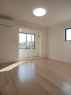 のマンスリーマンション・ウィークリーマンション「ガーデン南斎院 205・洋室(No.1236973)」メイン画像