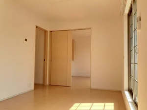 蛍池駅（大阪府）のマンスリーマンション・ウィークリーマンション「Ｃａｌｍ　Ｐｒｏｍｅｎａｄｏ 201・洋室(No.1237140)」メイン画像