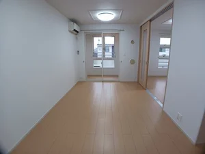 酒田市のマンスリーマンション・ウィークリーマンション「ラングレー飛鳥Ⅳ 203・洋室(No.1237143)」メイン画像